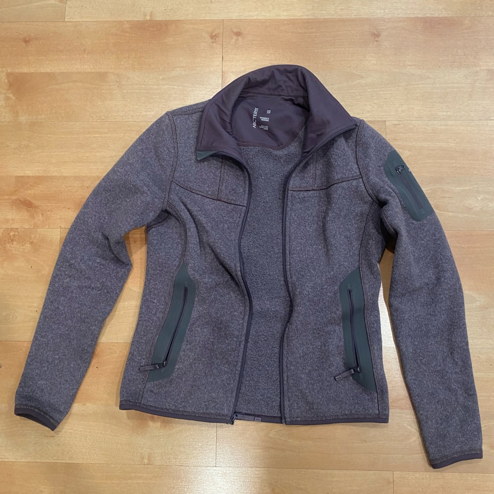 Arc'teryx Women's Heathered Dark Gray Full-Zip Jacket